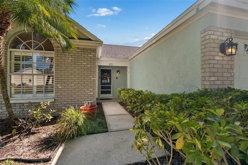 9702 Little Pond Way Tampa FL 33647