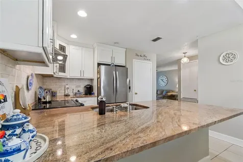 9702 Little Pond Way Tampa FL 33647