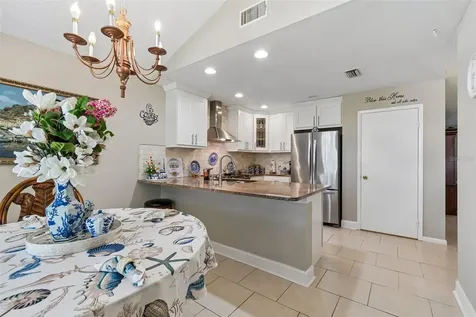 9702 Little Pond Way Tampa FL 33647