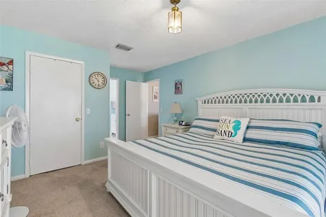 9702 Little Pond Way Tampa FL 33647