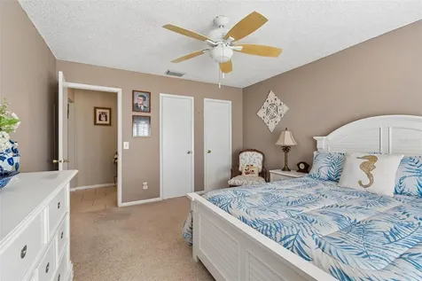 9702 Little Pond Way Tampa FL 33647