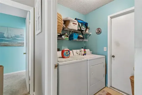 9702 Little Pond Way Tampa FL 33647