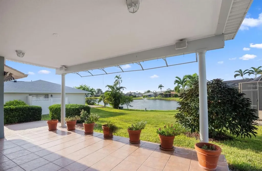 8607 51st Avenue W Bradenton FL 34210
