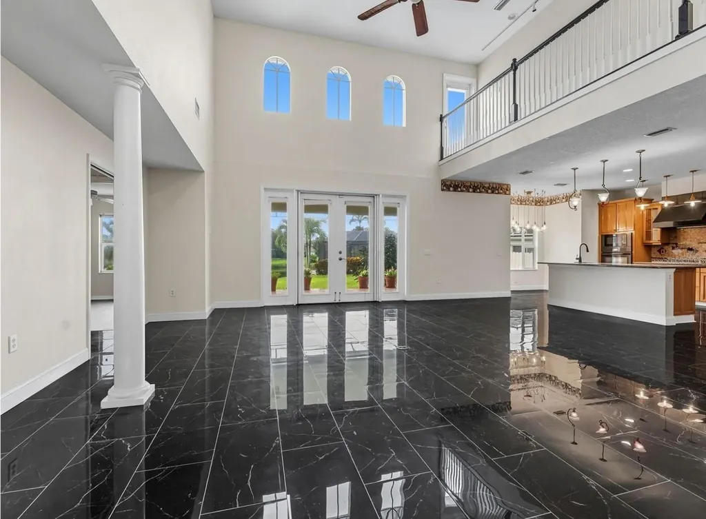 8607 51st Avenue W Bradenton FL 34210
