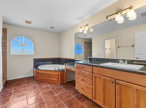 8607 51st Avenue W Bradenton FL 34210