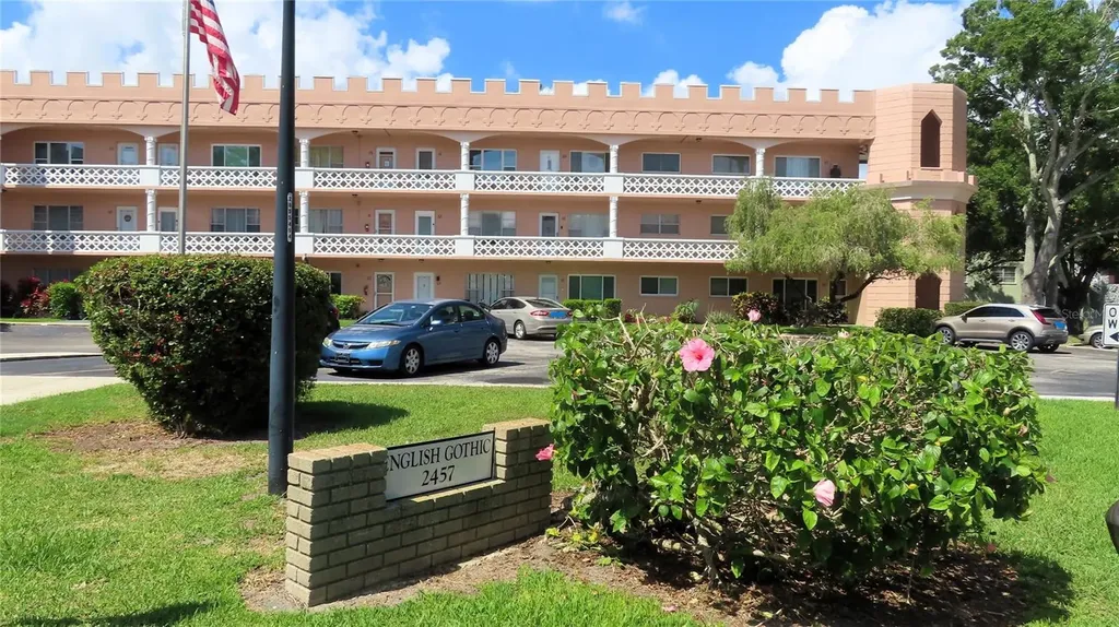 2457 Ecuadorian Way Clearwater FL 33763