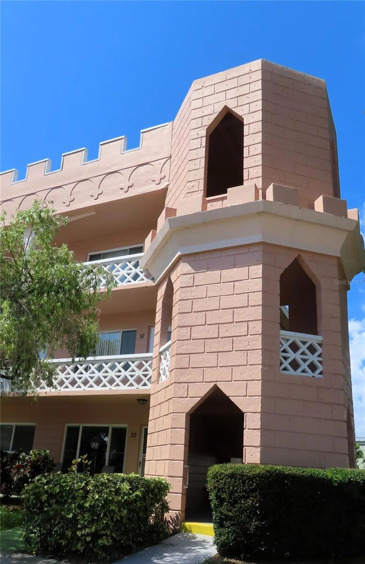 2457 Ecuadorian Way Clearwater FL 33763