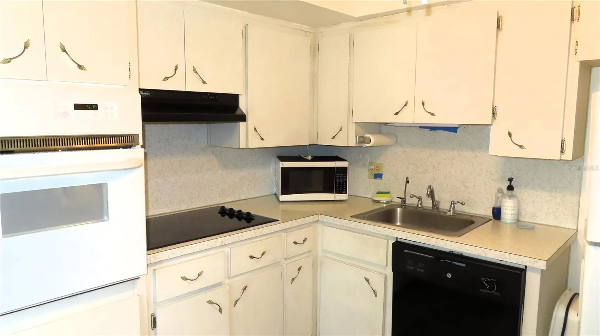 2457 Ecuadorian Way Clearwater FL 33763