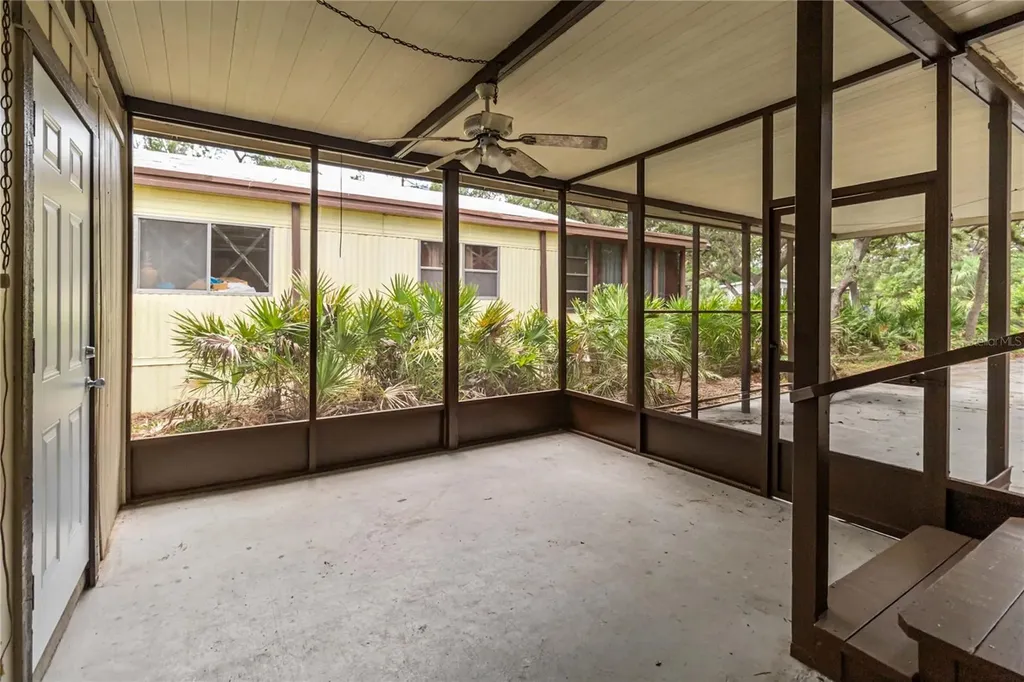 518 W Plantation Boulevard Lake Mary FL 32746