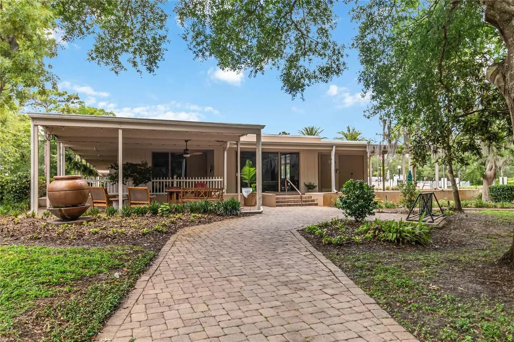 518 W Plantation Boulevard Lake Mary FL 32746