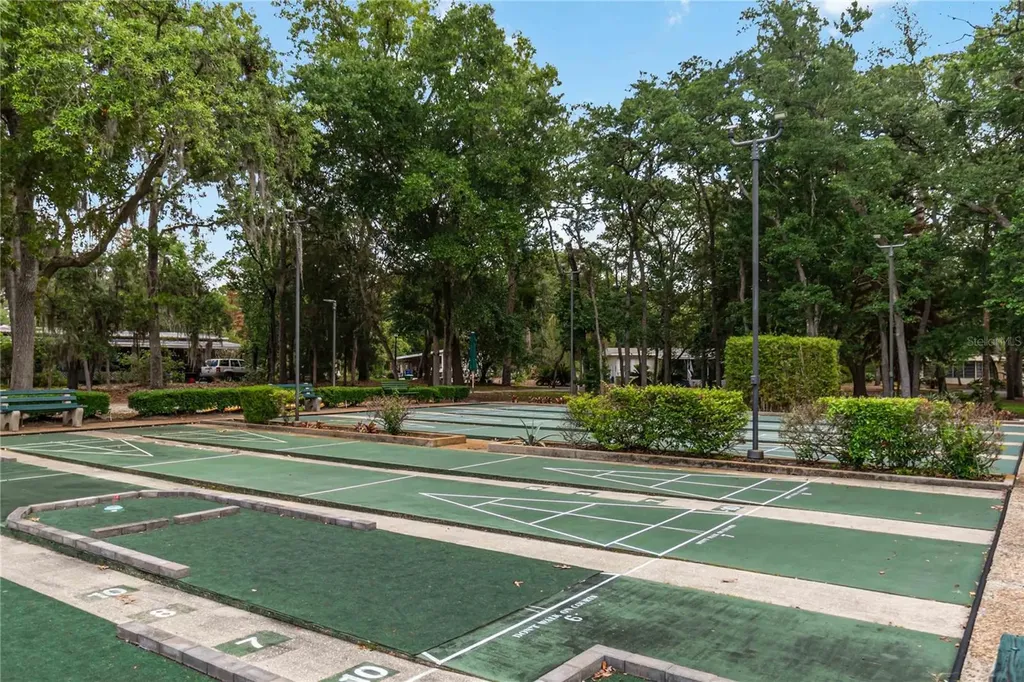 518 W Plantation Boulevard Lake Mary FL 32746