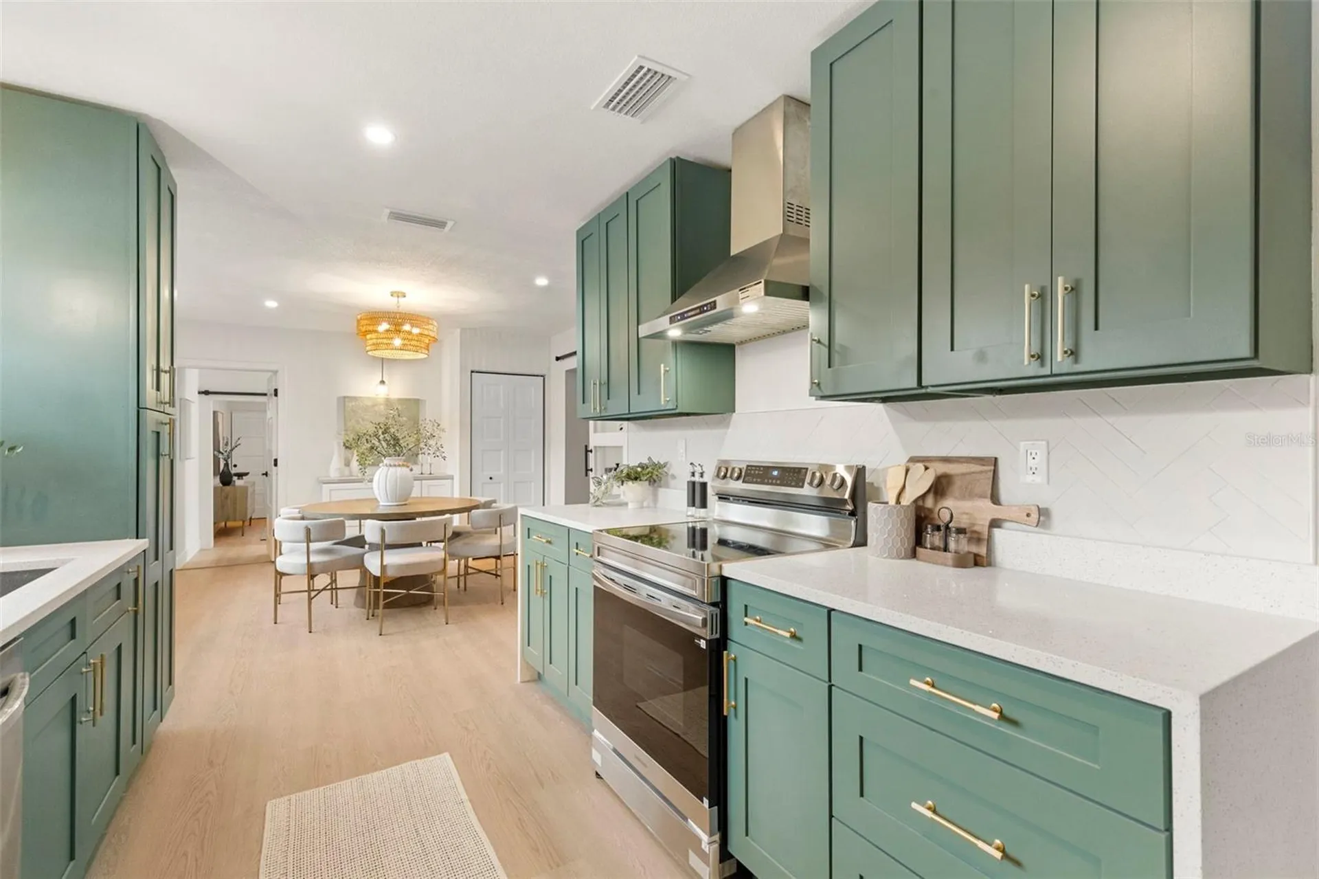 7042 Dartmouth Avenue N St Petersburg FL 33710