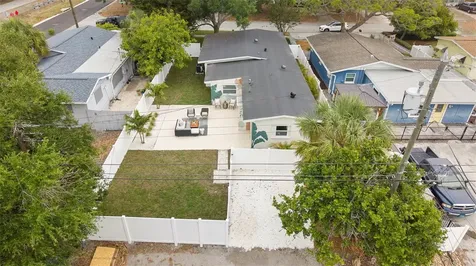7042 Dartmouth Avenue N St Petersburg FL 33710