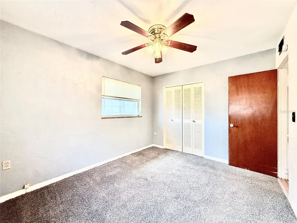 10862 Village Green Avenue Seminole FL 33772