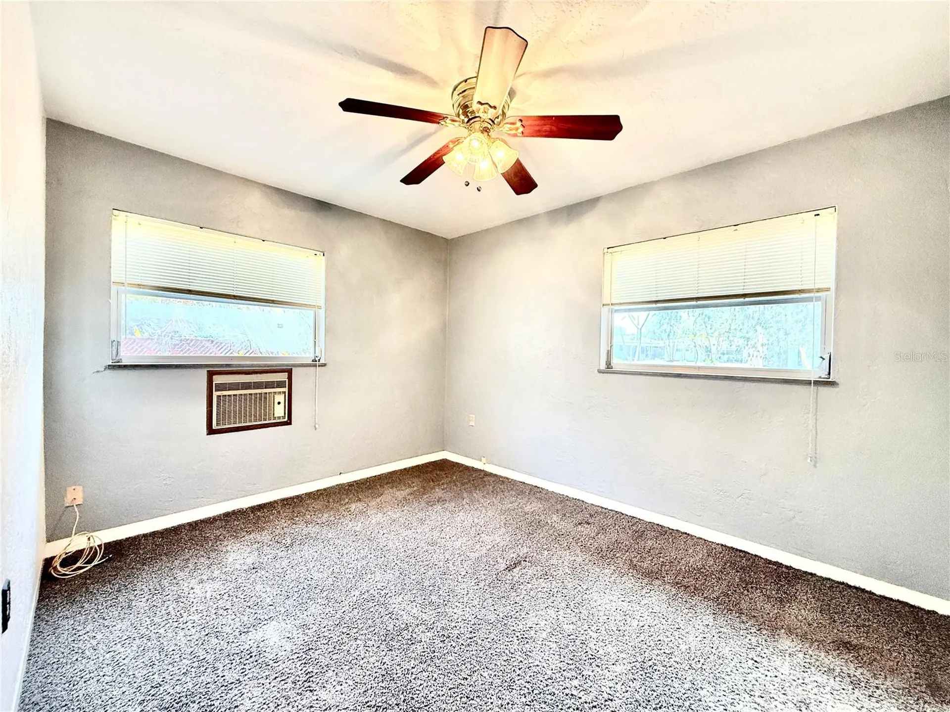 10862 Village Green Avenue Seminole FL 33772
