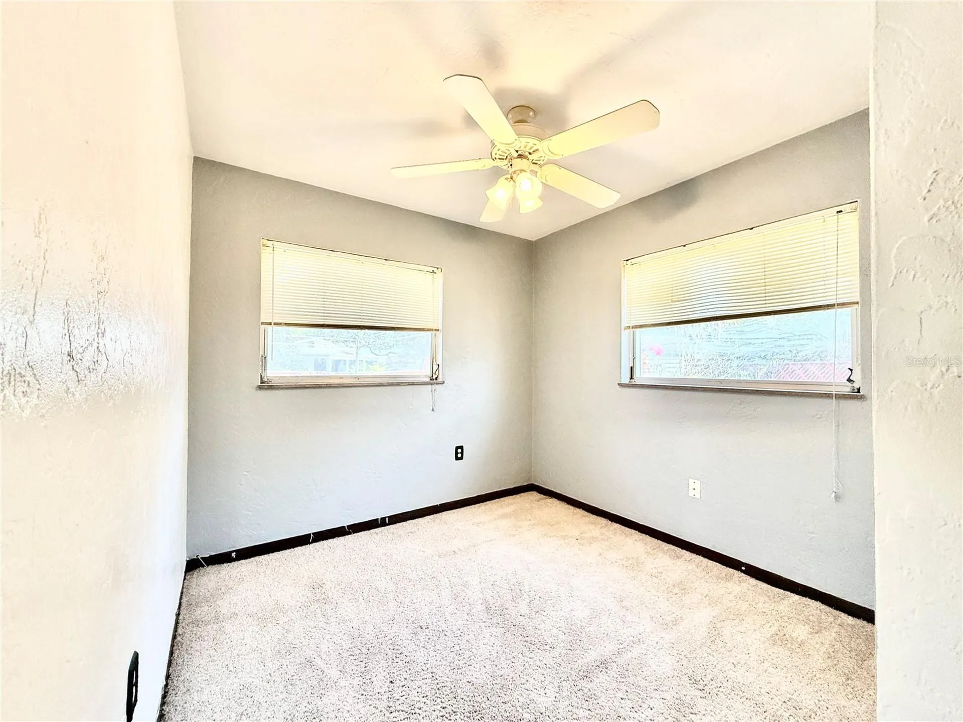 10862 Village Green Avenue Seminole FL 33772