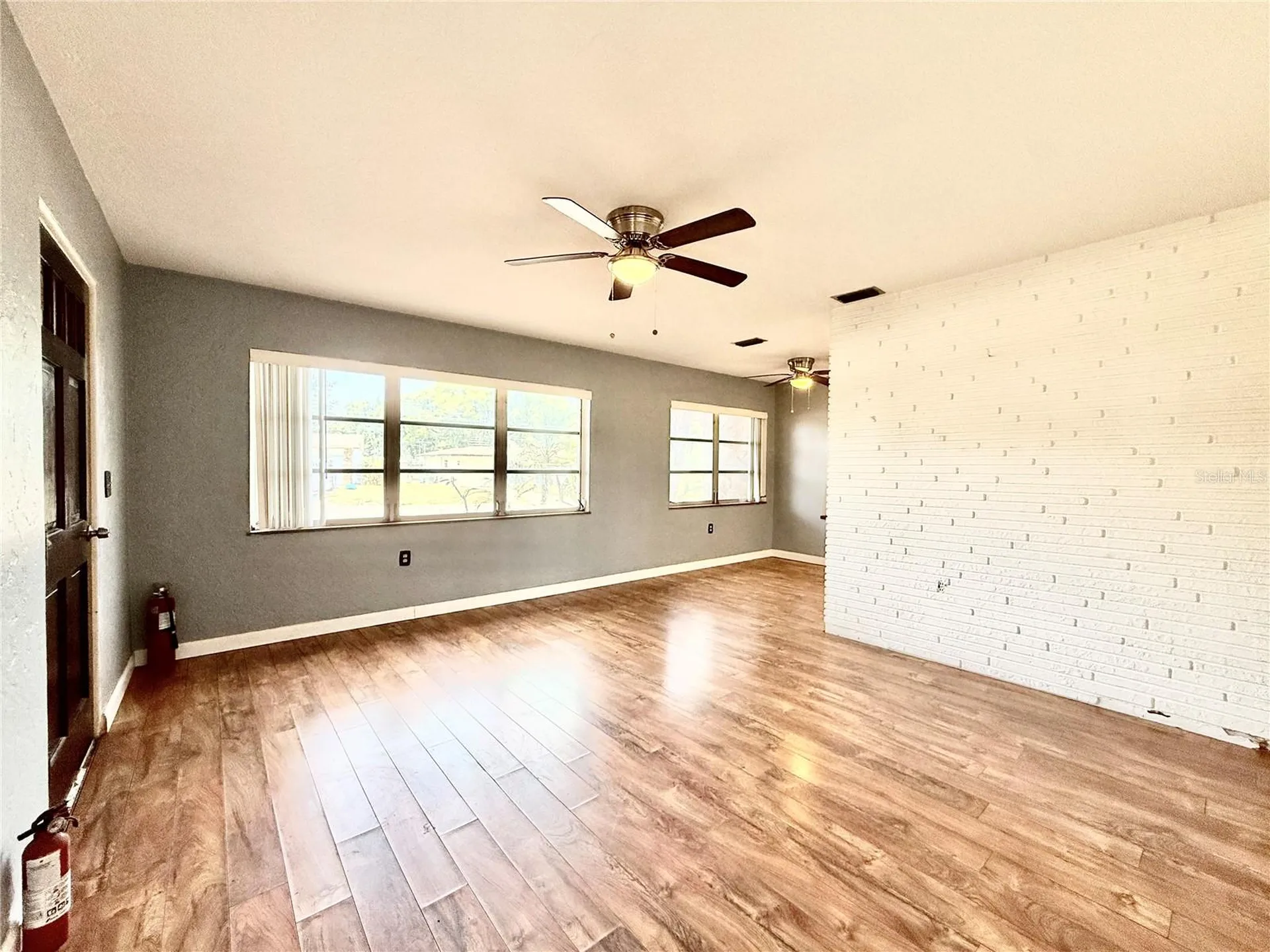 10862 Village Green Avenue Seminole FL 33772