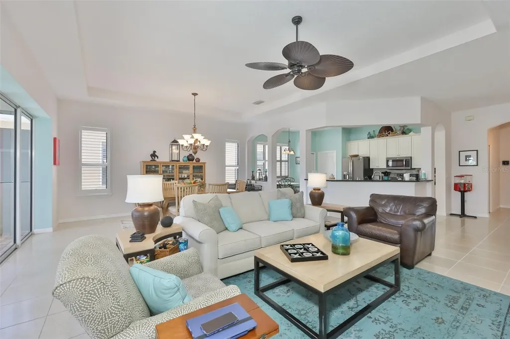 829 Regal Manor Way Sun City Center FL 33573