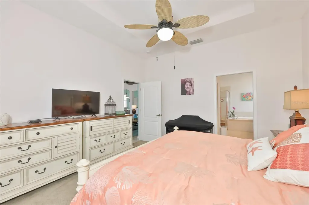829 Regal Manor Way Sun City Center FL 33573