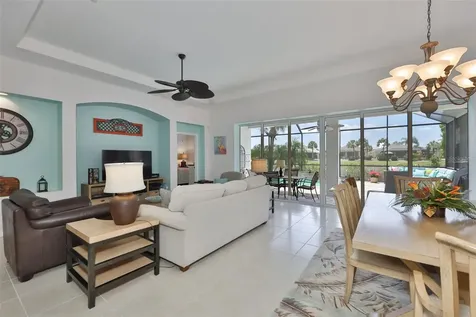 829 Regal Manor Way Sun City Center FL 33573