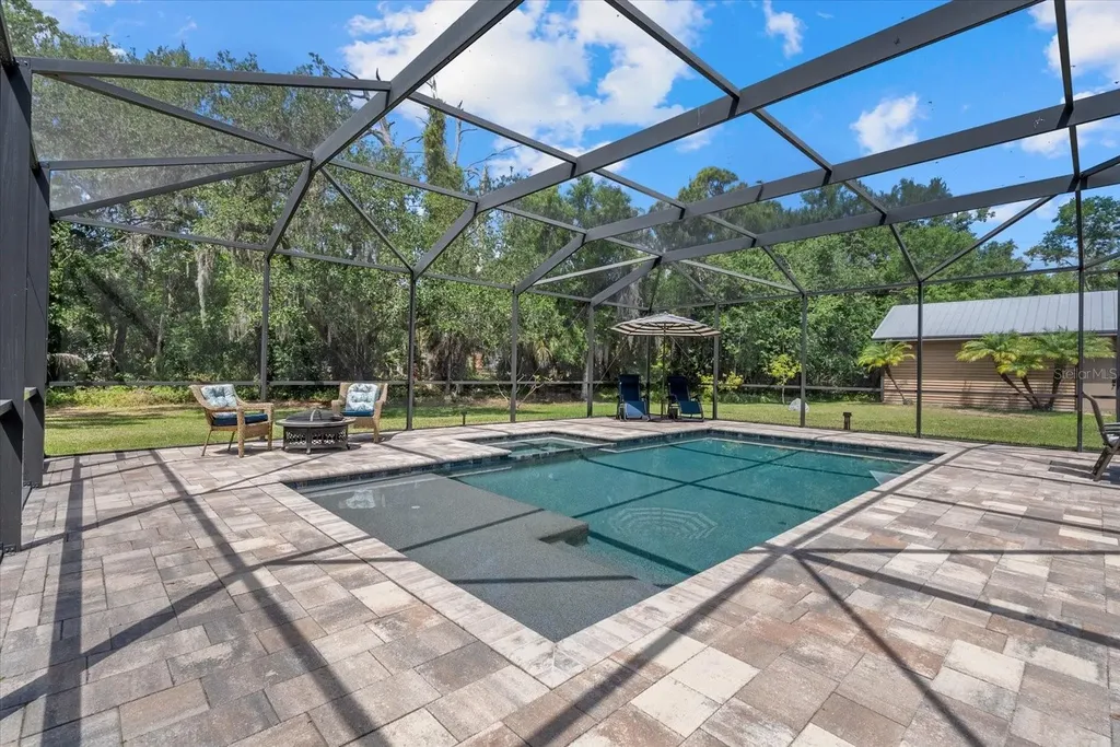 1165 Vereda Verde Sarasota FL 34232