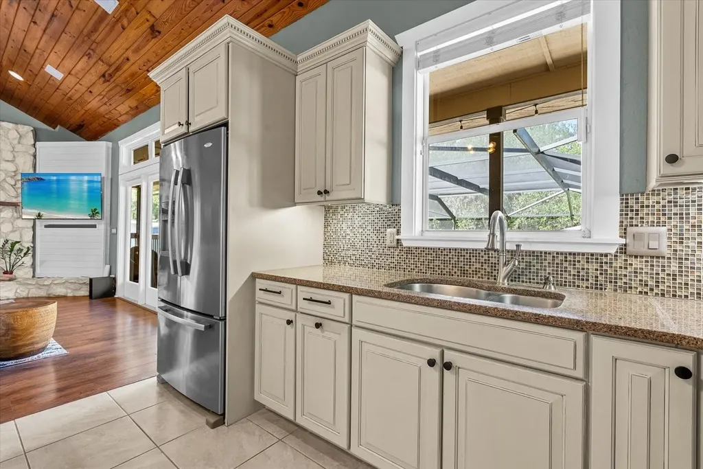 1165 Vereda Verde Sarasota FL 34232
