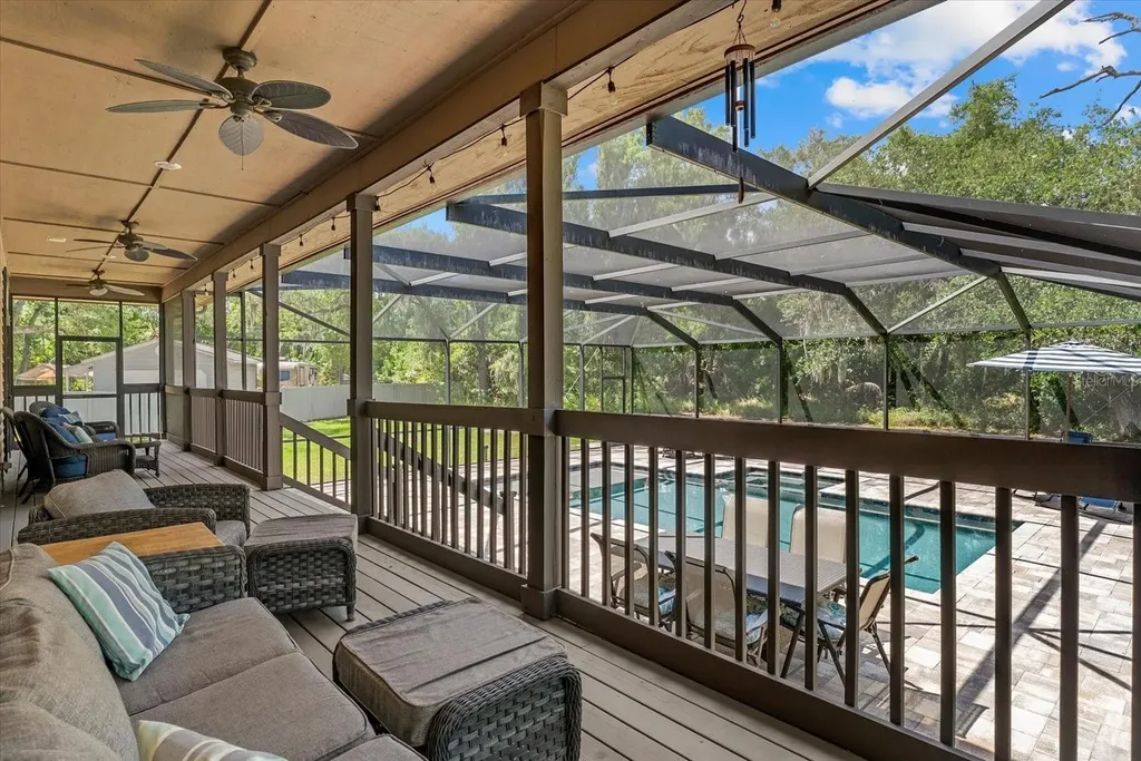 1165 Vereda Verde Sarasota FL 34232