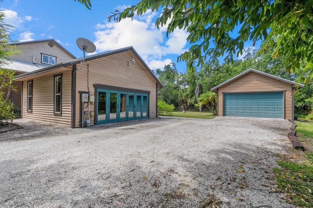 1165 Vereda Verde Sarasota FL 34232