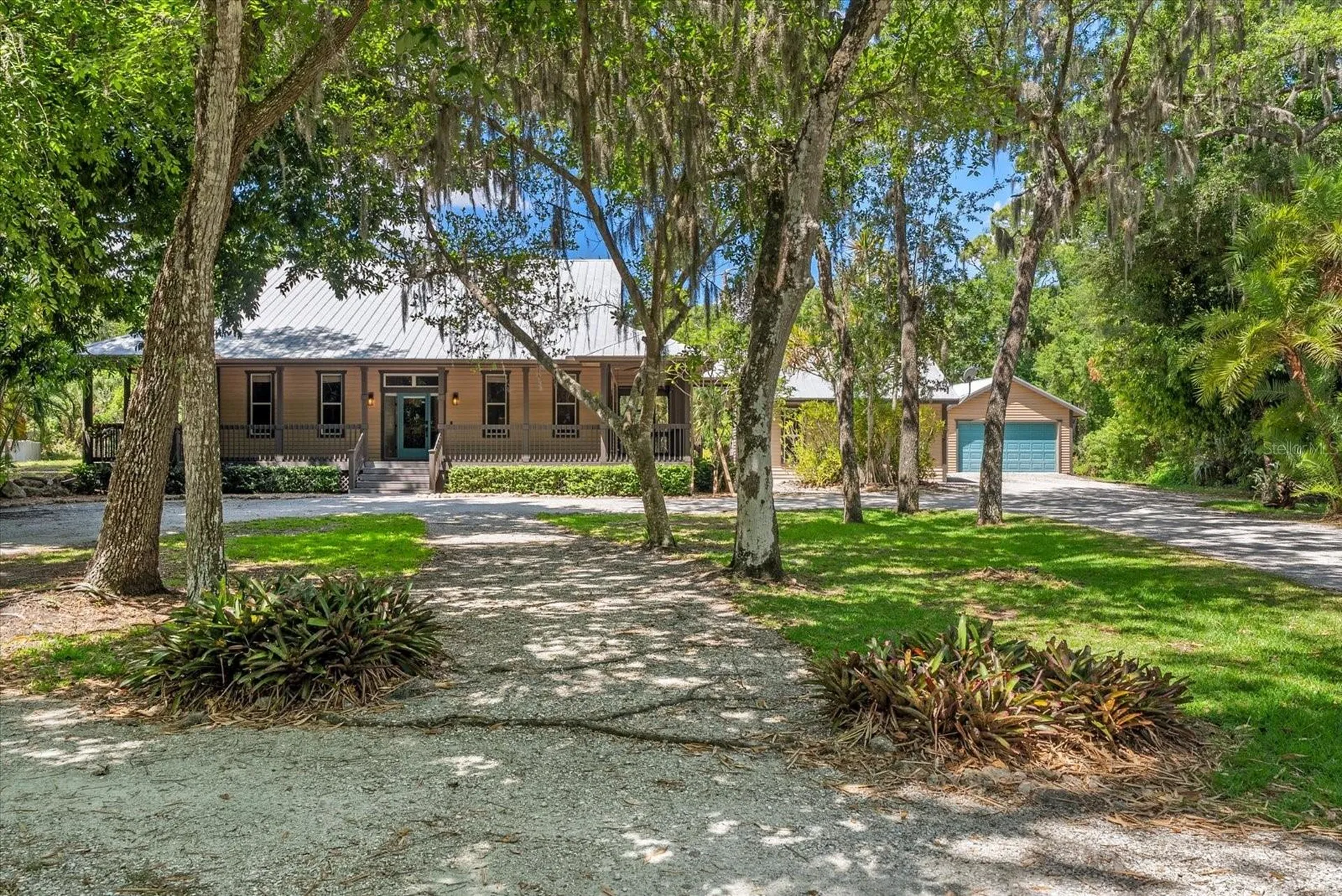 1165 Vereda Verde Sarasota FL 34232