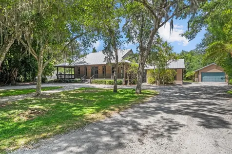 1165 Vereda Verde Sarasota FL 34232