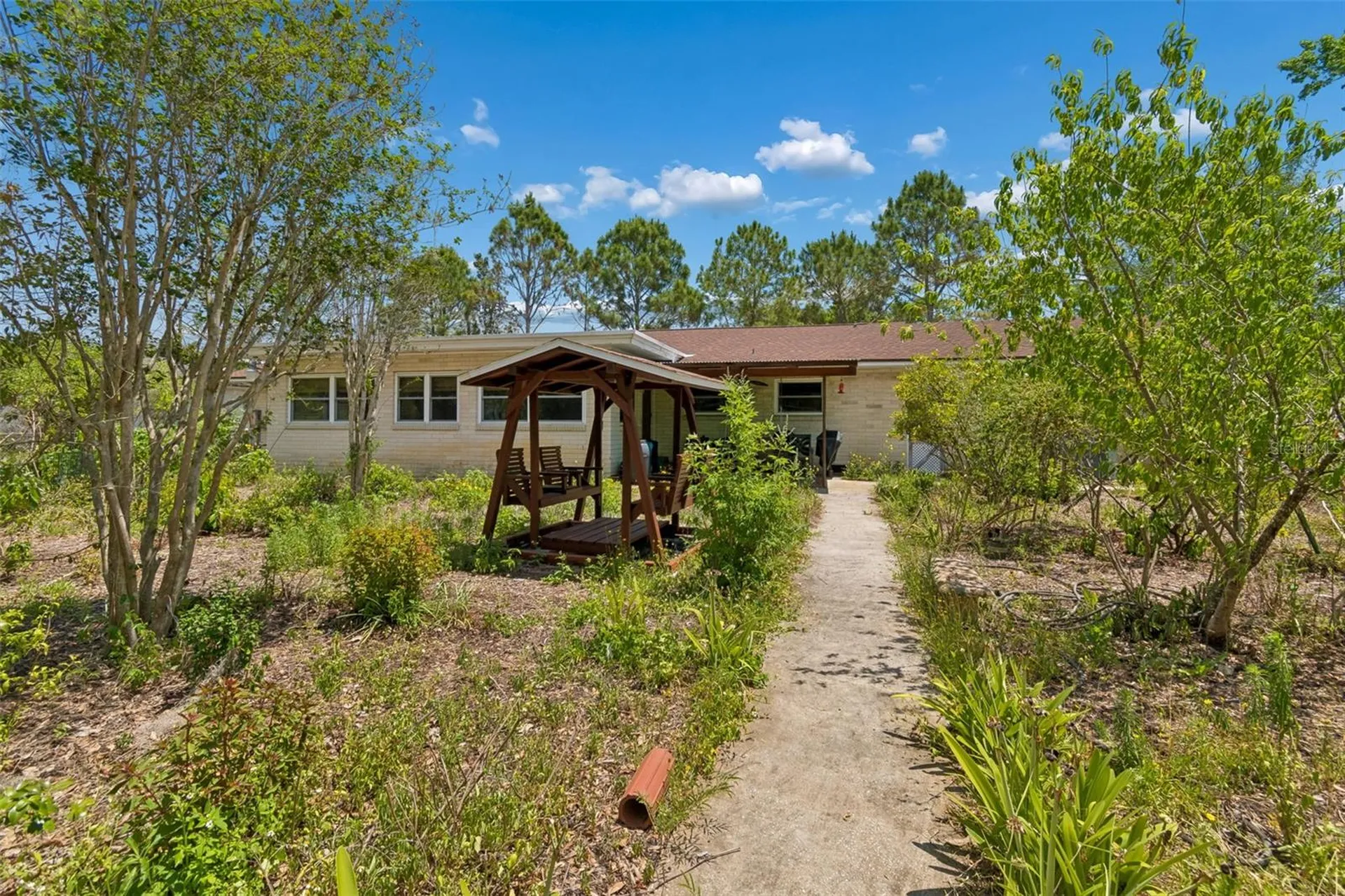 707 N Johnson Street Plant City FL 33563