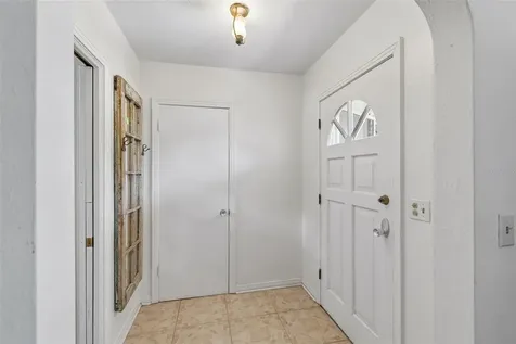 707 N Johnson Street Plant City FL 33563