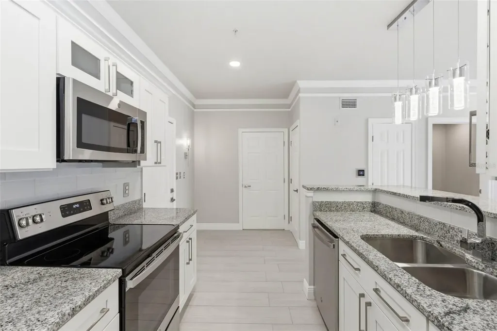 4333 Bayside Village Drive Tampa FL 33615