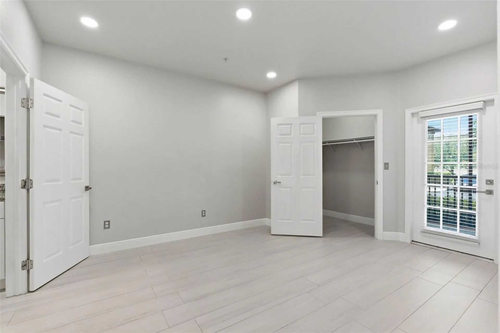 4333 Bayside Village Drive Tampa FL 33615