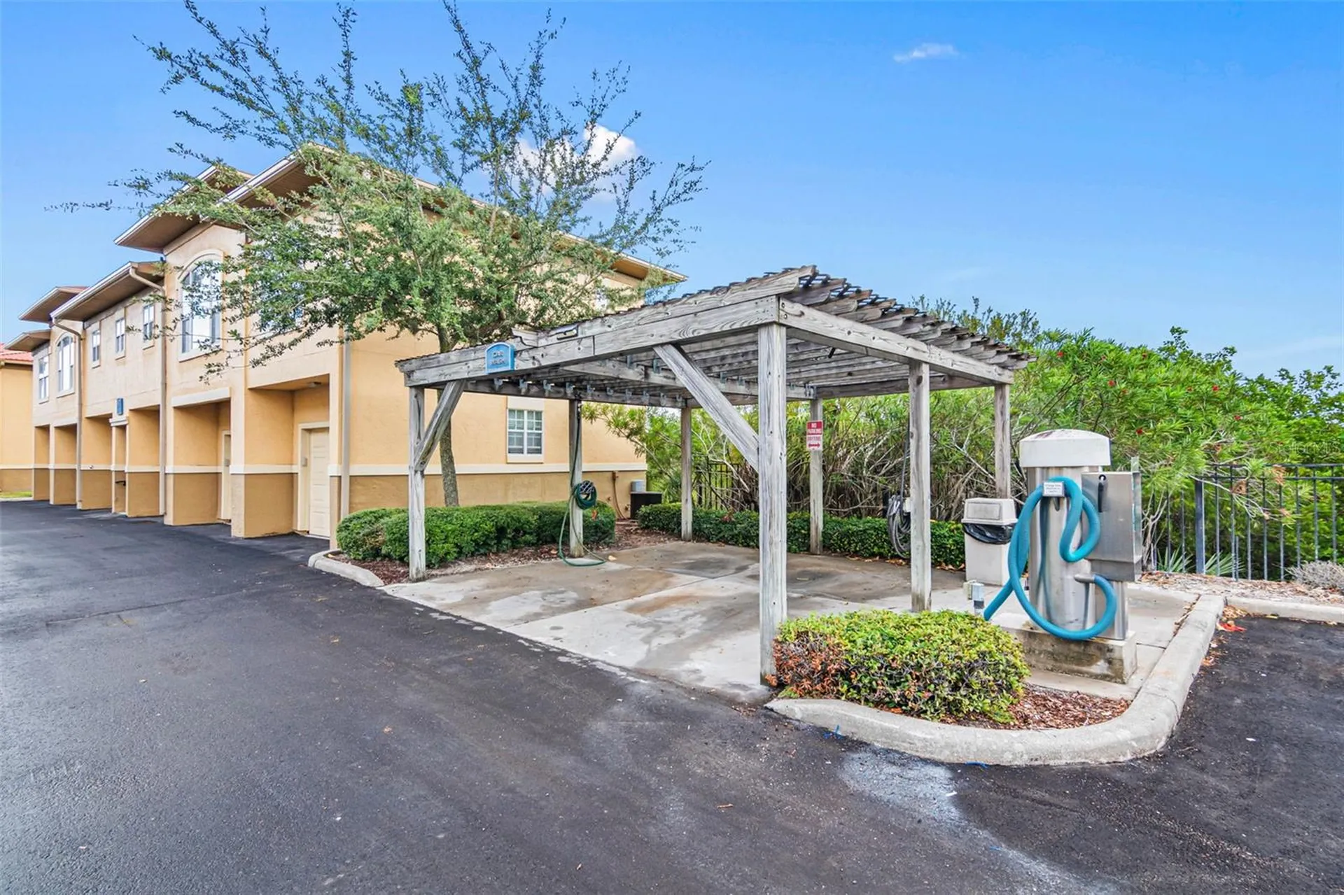 4333 Bayside Village Drive Tampa FL 33615