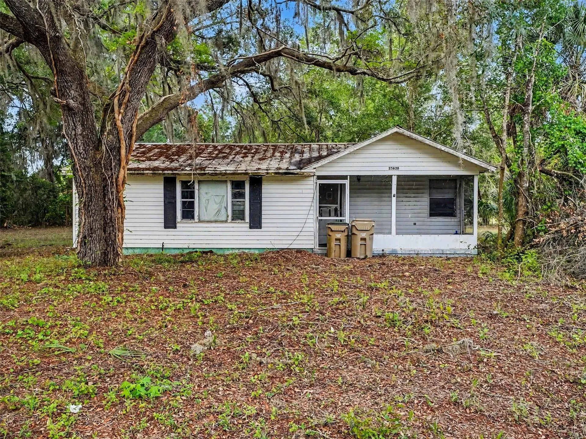 25628 Fishermans Road Paisley FL 32767