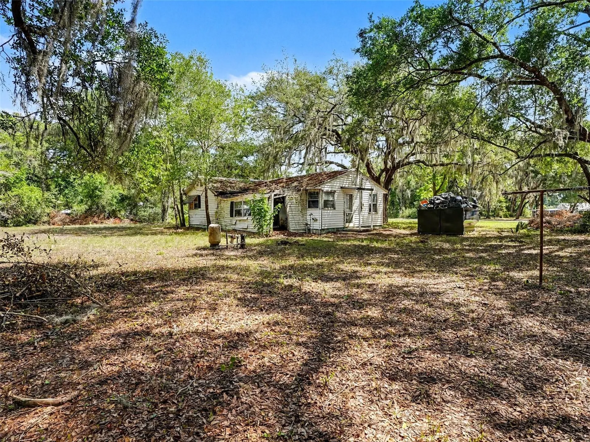 25628 Fishermans Road Paisley FL 32767