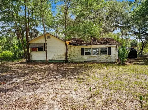 25628 Fishermans Road Paisley FL 32767