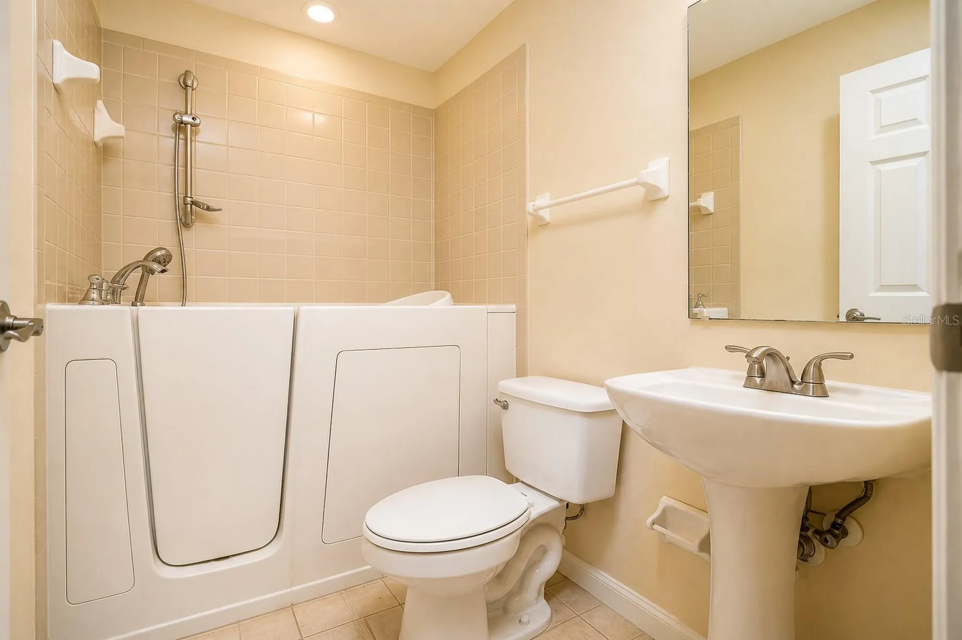 357 Fairway Pointe Circle Orlando FL 32828