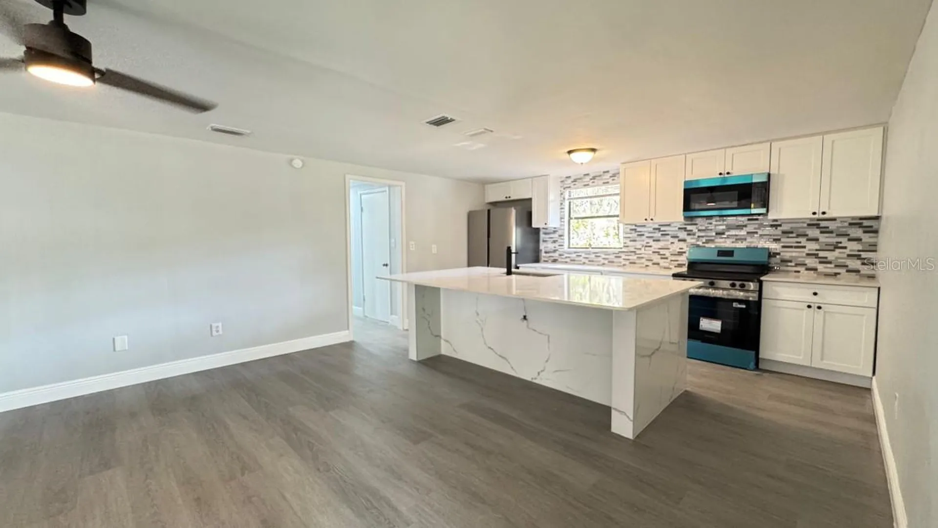 1051 Cr 464 Lake Panasoffkee FL 33538