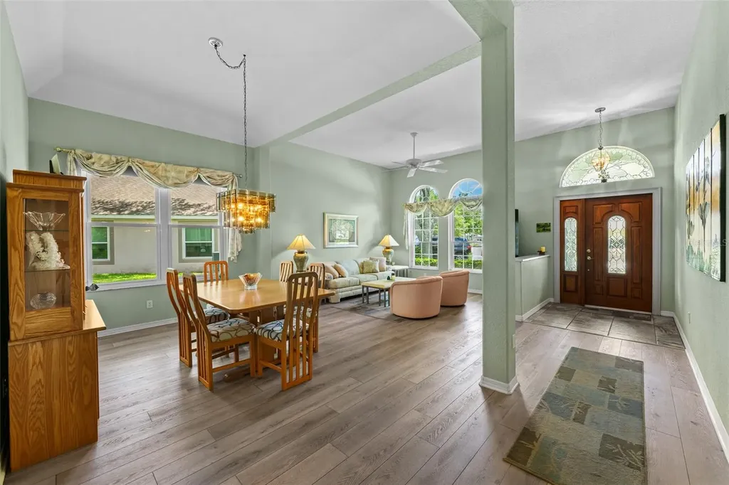 5222 New Brittany Lane Zephyrhills FL 33541