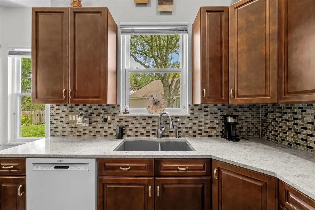 5222 New Brittany Lane Zephyrhills FL 33541