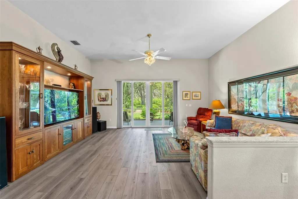 5222 New Brittany Lane Zephyrhills FL 33541