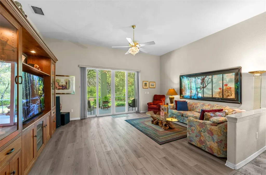 5222 New Brittany Lane Zephyrhills FL 33541