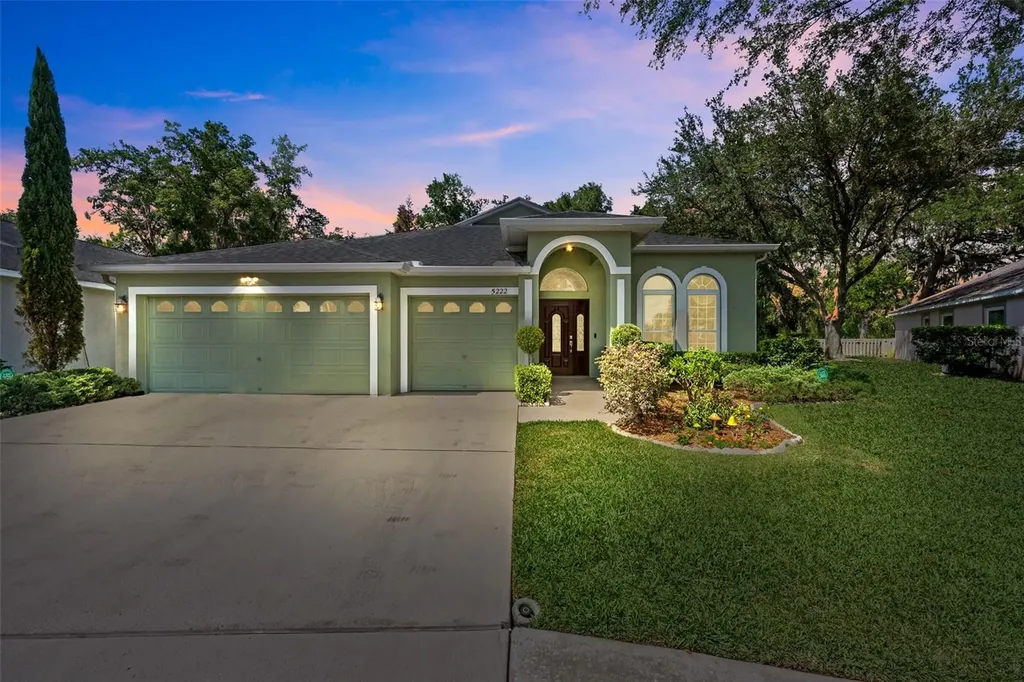 5222 New Brittany Lane Zephyrhills FL 33541