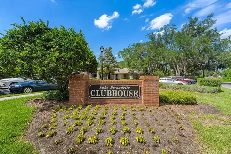 5222 New Brittany Lane Zephyrhills FL 33541
