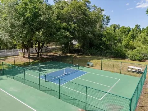5222 New Brittany Lane Zephyrhills FL 33541