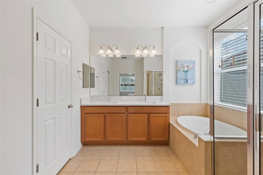 10228 Avelar Ridge Drive Riverview FL 33578
