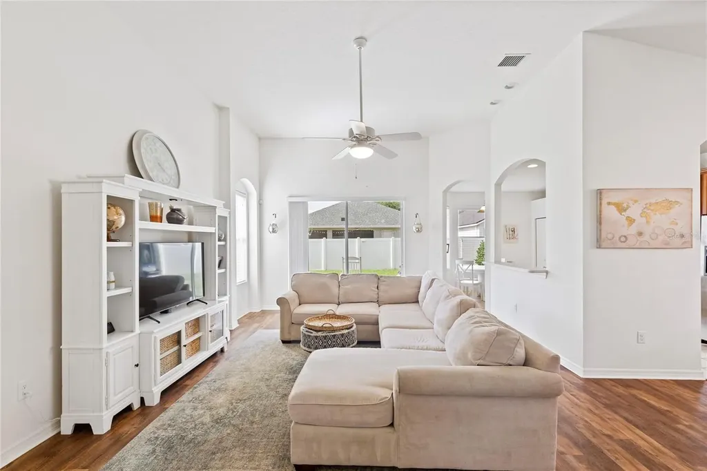 10228 Avelar Ridge Drive Riverview FL 33578