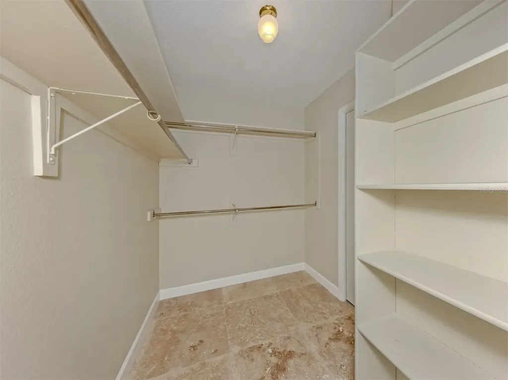 1007 River Oaks Court Venice FL 34293